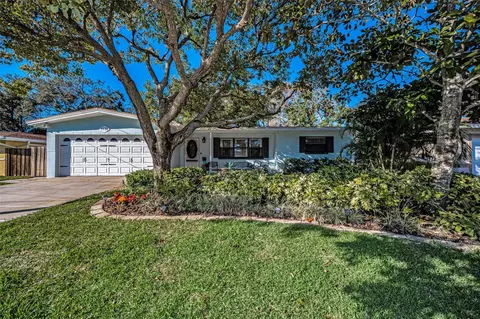 1120 Idlewild Dr N, Dunedin, FL 34698