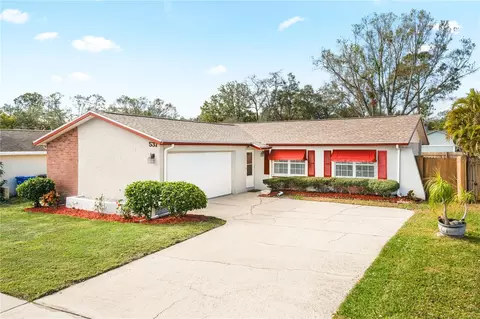 537 5th St SE, Largo, FL 33771