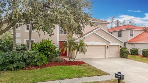 18817 Chaville Rd, Lutz, FL 33558