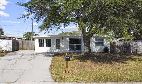 8719 92nd Ter, Seminole, FL 33777
