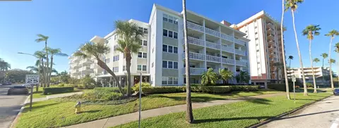 1100 N Shore Dr NE #403, Saint Petersburg, FL 33701
