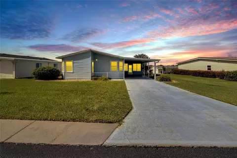 37622 New Horizons Blvd, Zephyrhills, FL 33541