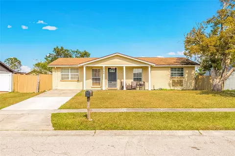 8348 Garrison Cir, Tampa, FL 33615