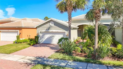 15724 Aurora Lake Cir, Wimauma, FL 33598