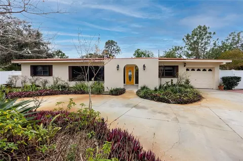 6226 Hampton Ct N, Saint Petersburg, FL 33710