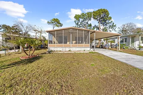 8913 Sheldon West Dr, Tampa, FL 33626