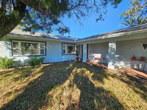 7711 Innis Ct, Saint Petersburg, FL 33709