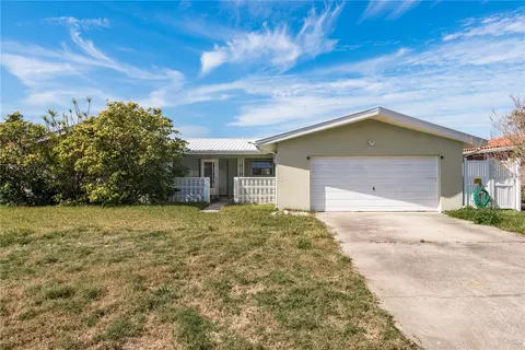 11651 Grove St, Seminole, FL 33772
