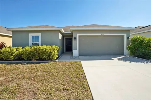 14458 Haddon Mist Dr, Wimauma, FL 33598
