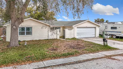 6221 Seabreeze Dr, Port Richey, FL 34668