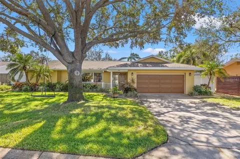 970 45th Ave NE, Saint Petersburg, FL 33703