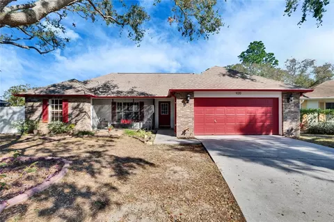 920 Greenbelt Cir, Brandon, FL 33510
