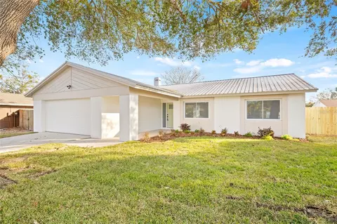15806 Spring Crest Cir, Tampa, FL 33624
