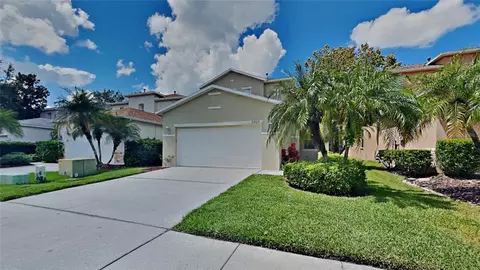 2429 Silvermoss Dr, Wesley Chapel, FL 33544