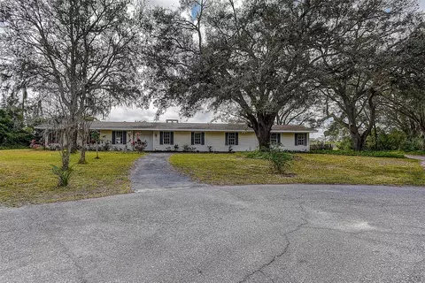 1760 Kenesaw Ln, Clearwater, FL 33765