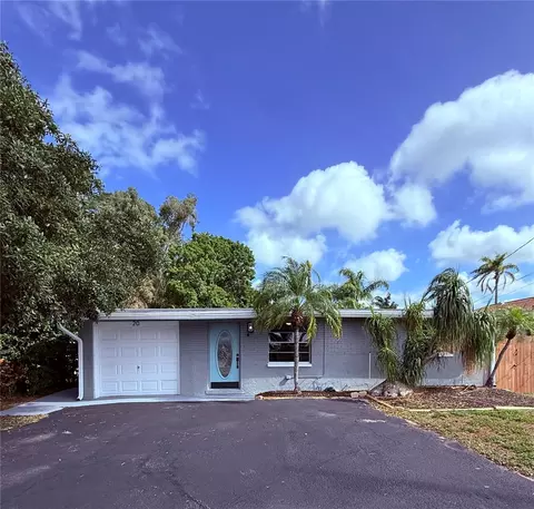 20 Cypress Dr, Palm Harbor, FL 34684