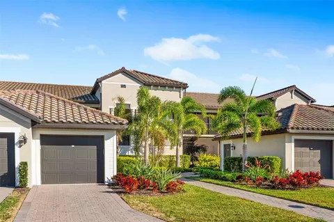 5695 Palmer Cir #202, Bradenton, FL 34211
