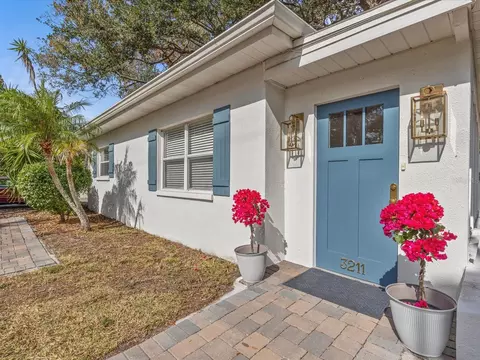 3211 W Oakellar Ave, Tampa, FL 33611