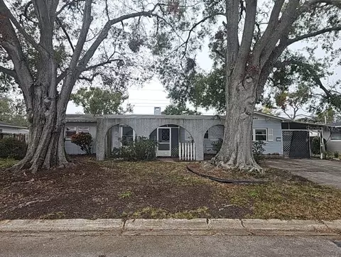 6692 17th Way N, Saint Petersburg, FL 33702
