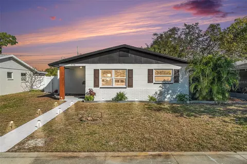 775 90th Ave N, Saint Petersburg, FL 33702