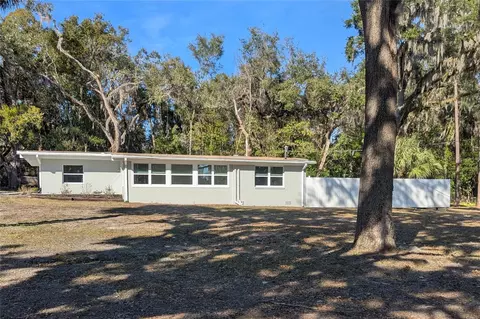 601 NE 11th St, Crystal River, FL 34428