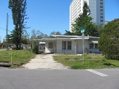 6701 Hibiscus Ave S, South Pasadena, FL 33707