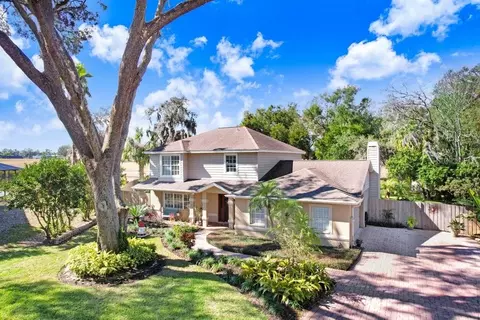 2752 Buckhorn Oaks Dr, Valrico, FL 33594