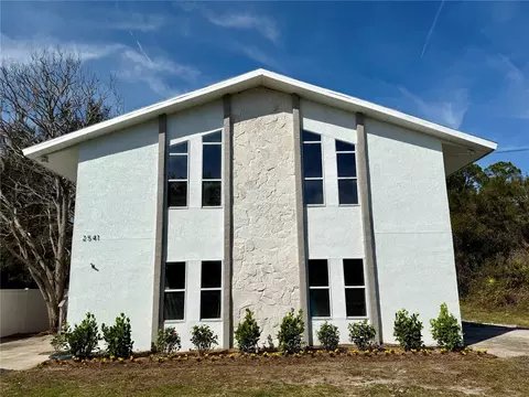 2541 E Lake Dr, Deland, FL 32724