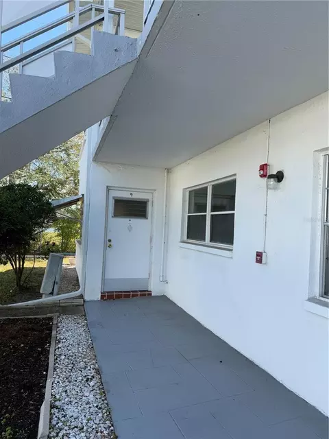 5895 18th St N #9, Saint Petersburg, FL 33714