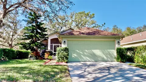 5873 Meadowpark Pl, Lithia, FL 33547