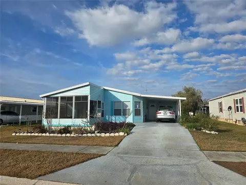 3841 Julie Dr, Wesley Chapel, FL 33543