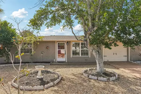 5157 School Rd, New Port Richey, FL 34653