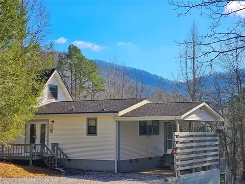 34 Silver Dollar Ln, Blairsville, GA 30512