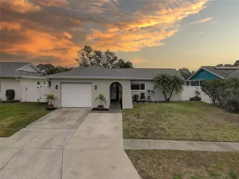12391 70th St, Largo, FL 33773