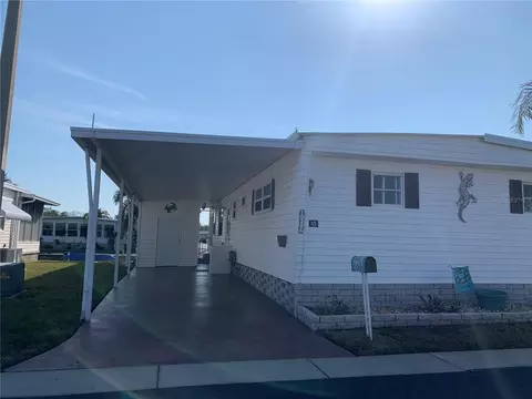 10306 Broadview Dr, Largo, FL 33773
