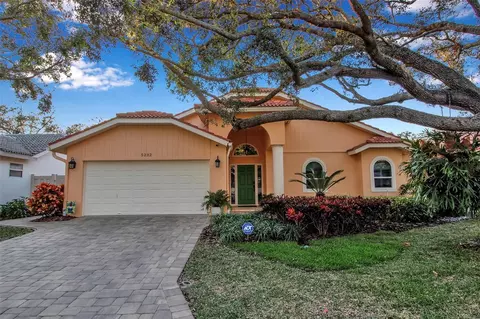 5232 White Sand Cir NE, Saint Petersburg, FL 33703