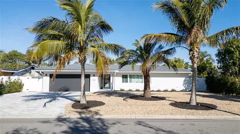 4523 Clearwater Harbor Dr S, Largo, FL 33770