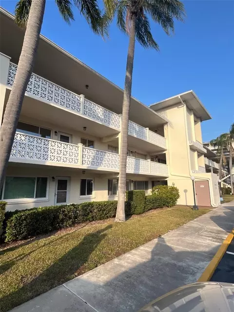 1235 S Highland Ave #3-303, Clearwater, FL 33756
