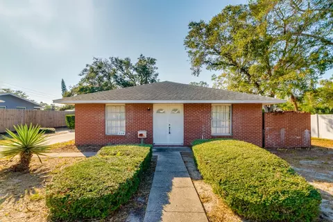 206 N Highland Ave, Clearwater, FL 33755