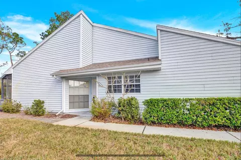 16216 Rambling Vine Dr W, Tampa, FL 33624