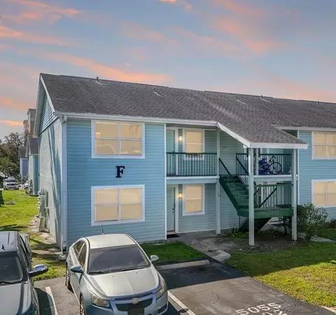 5055 Terrace Club Ln #202, Tampa, FL 33617