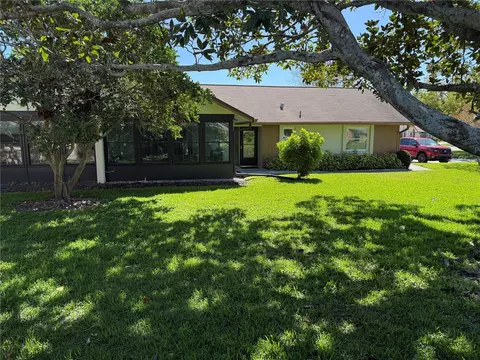 1336 Stonehaven Ln, Dunedin, FL 34698