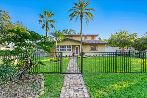 156 29th Ave N, Saint Petersburg, FL 33704