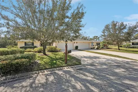 7161 Fairway Bend Cir, Sarasota, FL 34243