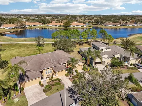 2471 Kensington Greens Dr, Sun City Center, FL 33573