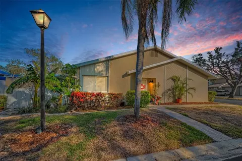 1671 Cape Ann Ave NE #1, Saint Petersburg, FL 33702