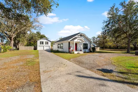 1402 N Gordon St, Plant City, FL 33563
