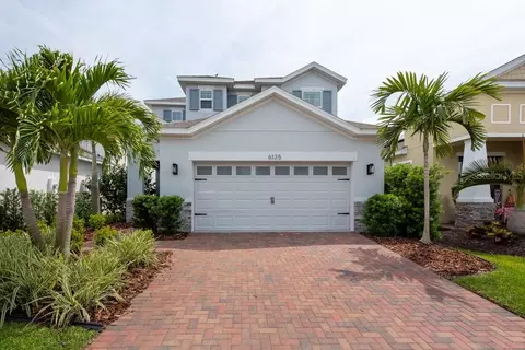 6135 Voyagers Pl, Apollo Beach, FL 33572