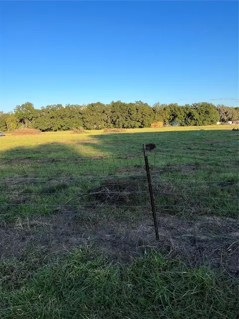 16526 Powerline Rd, Dade City, FL 33523