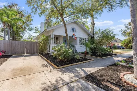 468 11th Ave N, Saint Petersburg, FL 33701